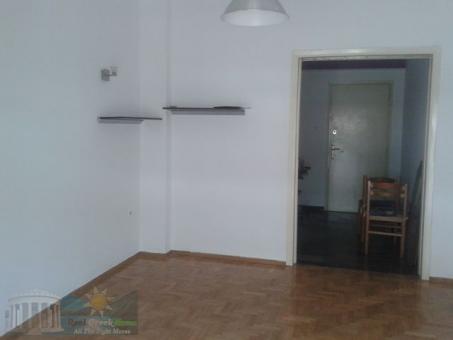 Apartment 75 m², Erithros