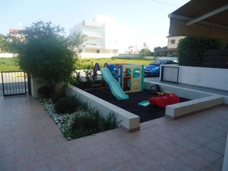 Sale, Maisonette 220 m², Aglantzia, Nicosia