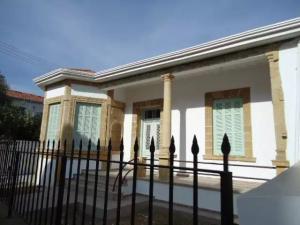 Sale, Detached House 350 m², Larnaca (center)