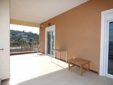Maisonette 140 m², Peristeria, Salamina