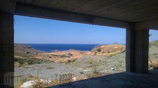 Villa complex to be completed on 7000 sq.m plot near Schinaria beach, Plakias