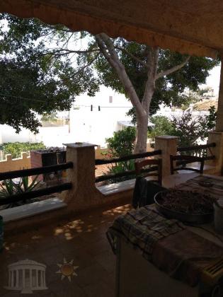 SYROS ISLAND 125M2 DETACHED HOUSE 300M FROM THE SEA