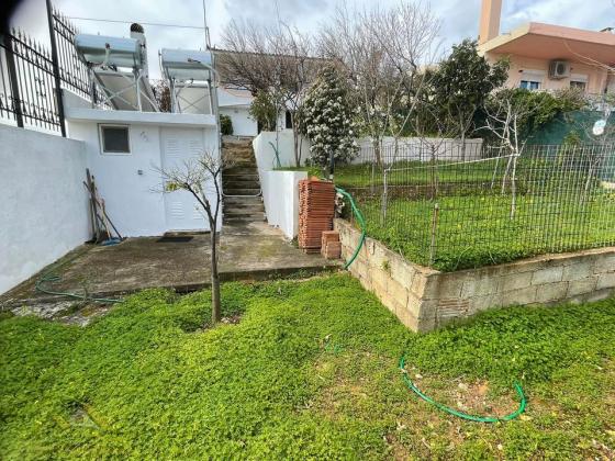 ΡΑΦΗΝΑ Ν.Βουντζας:Ισογειο ανεξαρτητο διαμερισμα 46τμ,1υδ,με κηπο